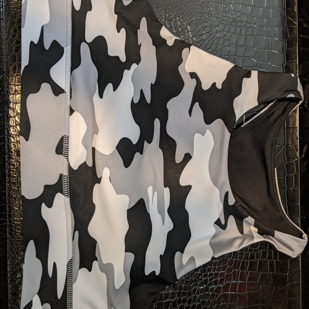 Kyodan Active Camo Sports Bra Top Medium BNWT